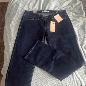Women’s Levis 524